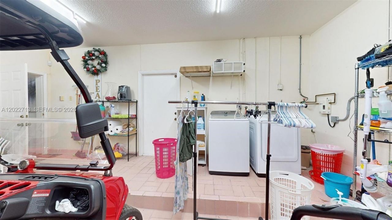357 W 44th St , Hialeah, FL 33012 Photo