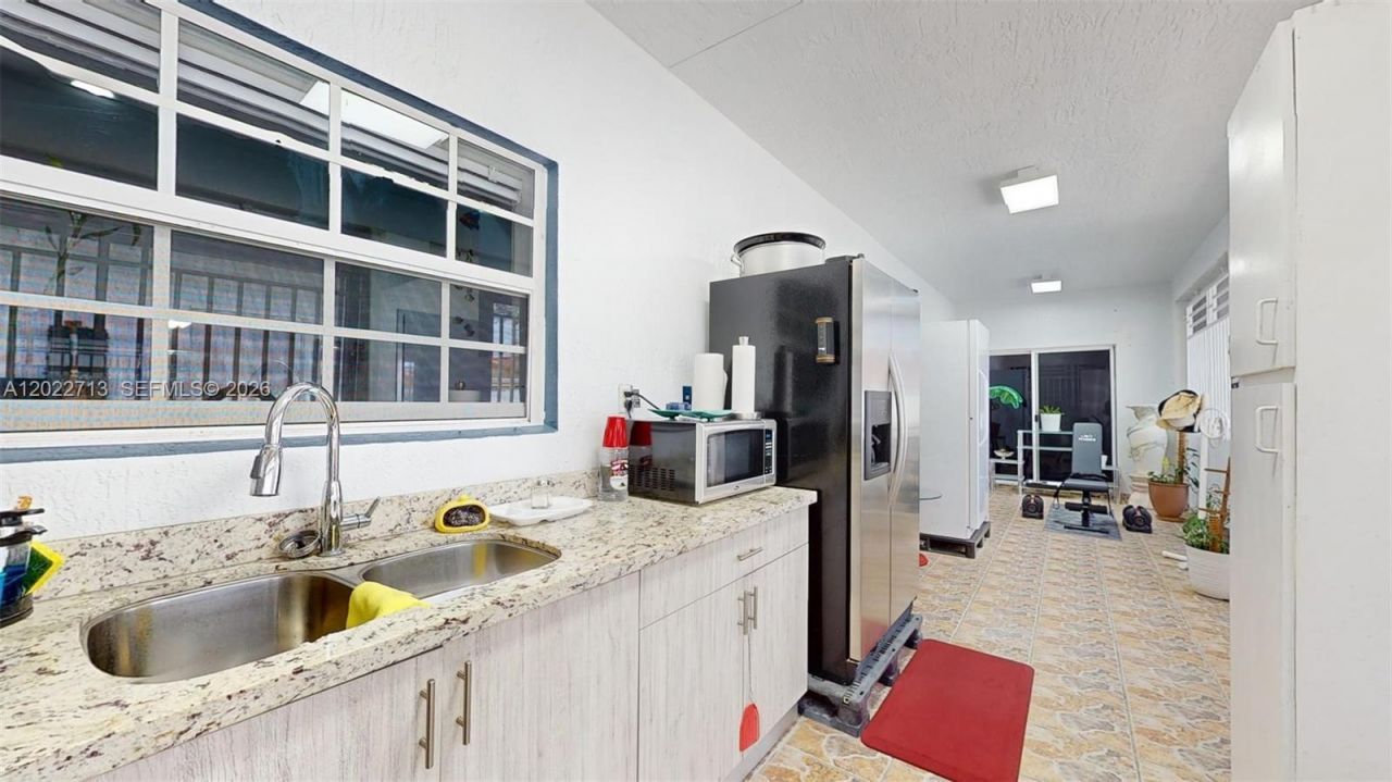 357 W 44th St , Hialeah, FL 33012 Photo