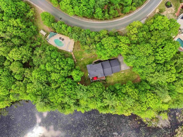 10 Ellison Drive, Bedford, NH 03110