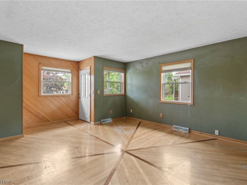 343 3rd Street, Wadsworth, OH 44281 Photo 3