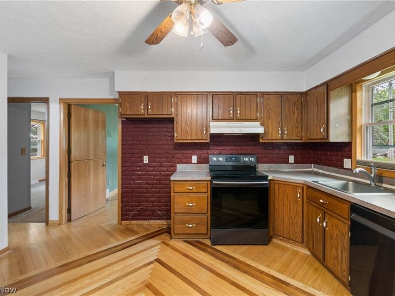 343 3rd Street, Wadsworth, OH 44281 Photo 6