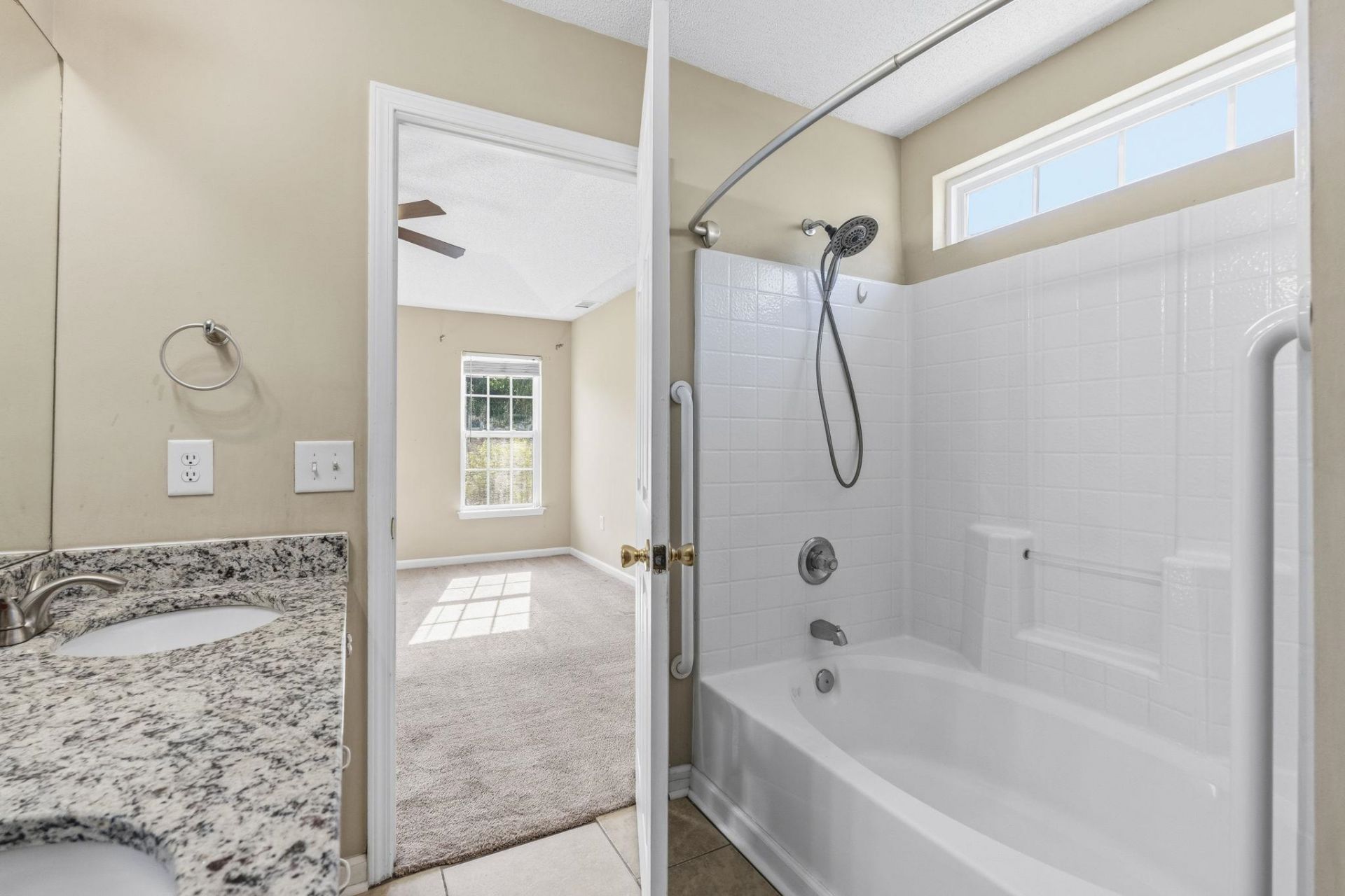 8224 Autumn Pond Ct. Photo 20