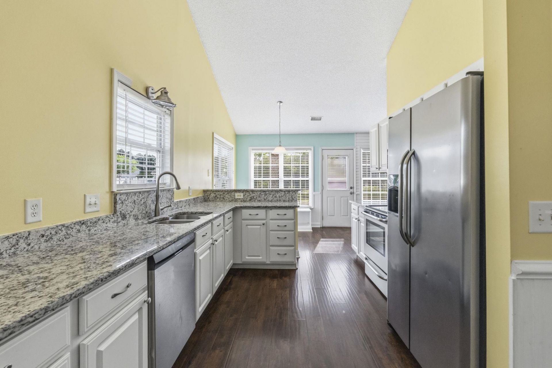 8224 Autumn Pond Ct. Photo 9