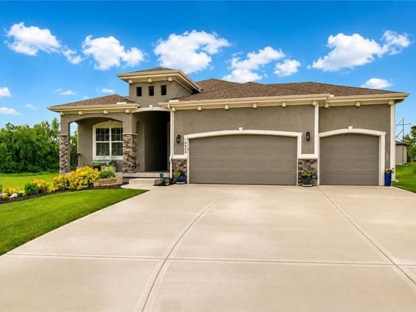 19006 Millview Street, Spring Hill, KS 66083