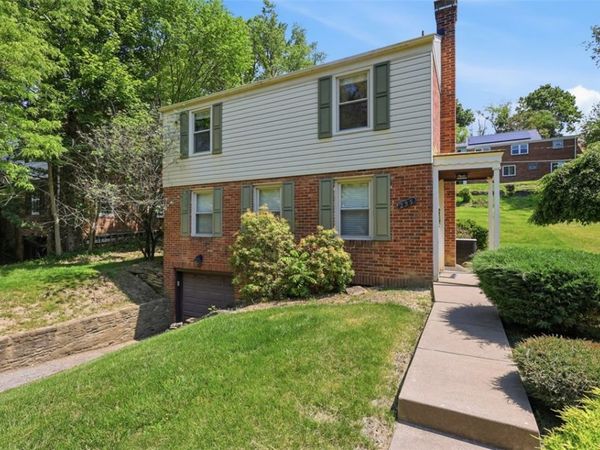 295 Constitution Dr, Pittsburgh, PA 15236