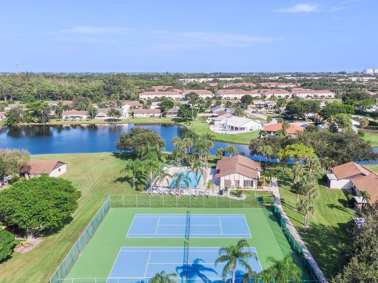 21 Vía De Casas Norte, Boynton Beach, FL 33426 Photo