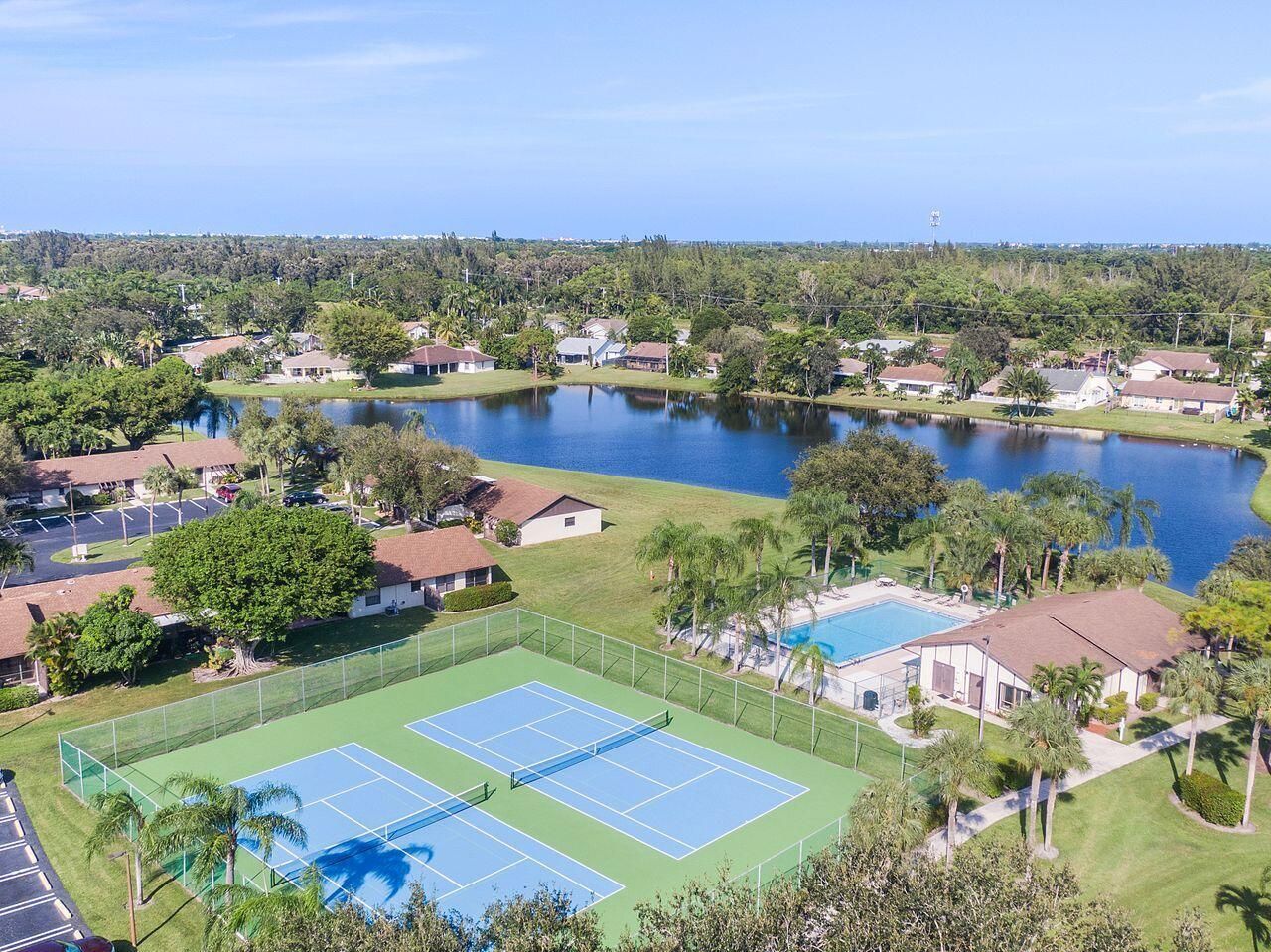 21 Vía De Casas Norte, Boynton Beach, FL 33426 Photo