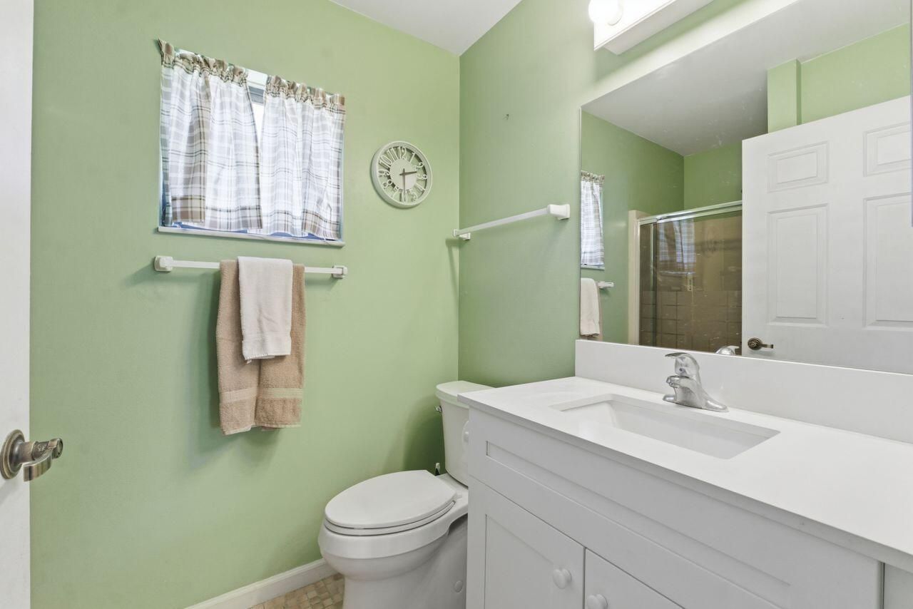 21 Vía De Casas Norte, Boynton Beach, FL 33426 Photo