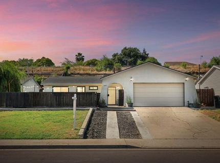 1699 W J St, Oakdale, CA 95361 Photo
