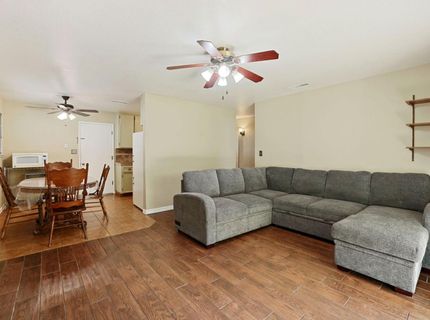 1699 W J St, Oakdale, CA 95361 Photo
