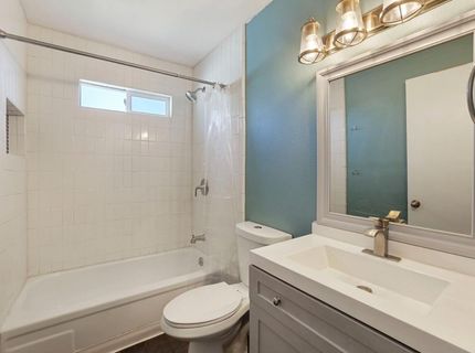 1699 W J St, Oakdale, CA 95361 Photo