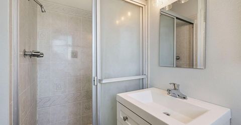1699 W J St, Oakdale, CA 95361 Photo