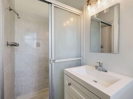 1699 W J St, Oakdale, CA 95361 Photo