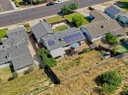 1699 W J St, Oakdale, CA 95361 Photo
