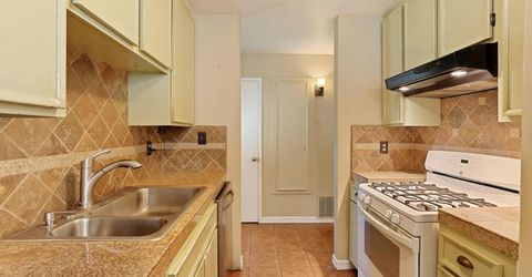 1699 W J St, Oakdale, CA 95361 Photo