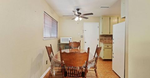 1699 W J St, Oakdale, CA 95361 Photo