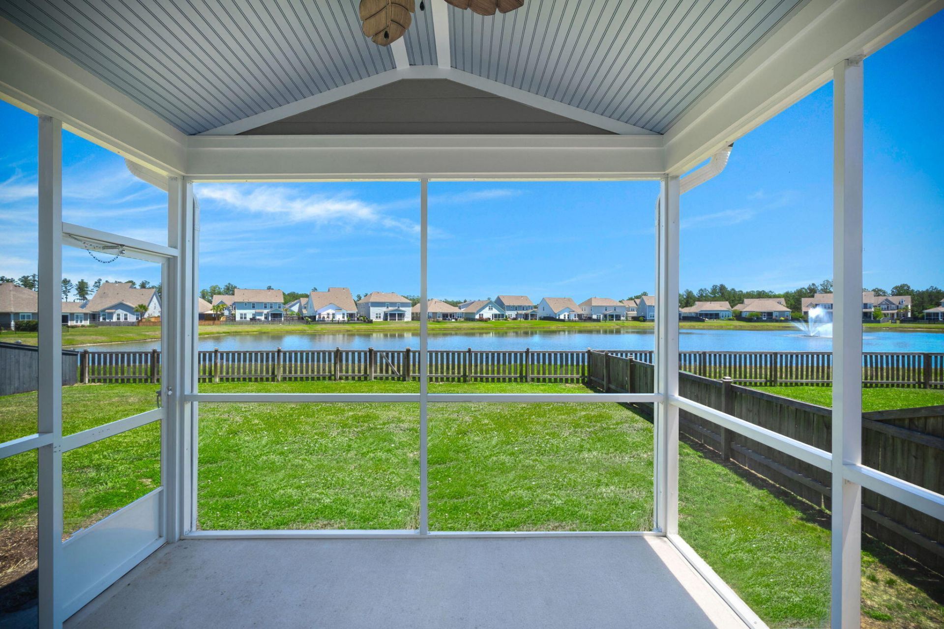 226 Seaworthy Street Photo 43
