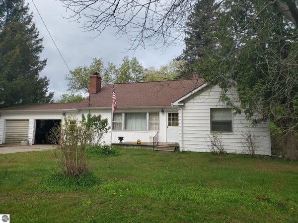 205 Highland, West Branch, MI 48661