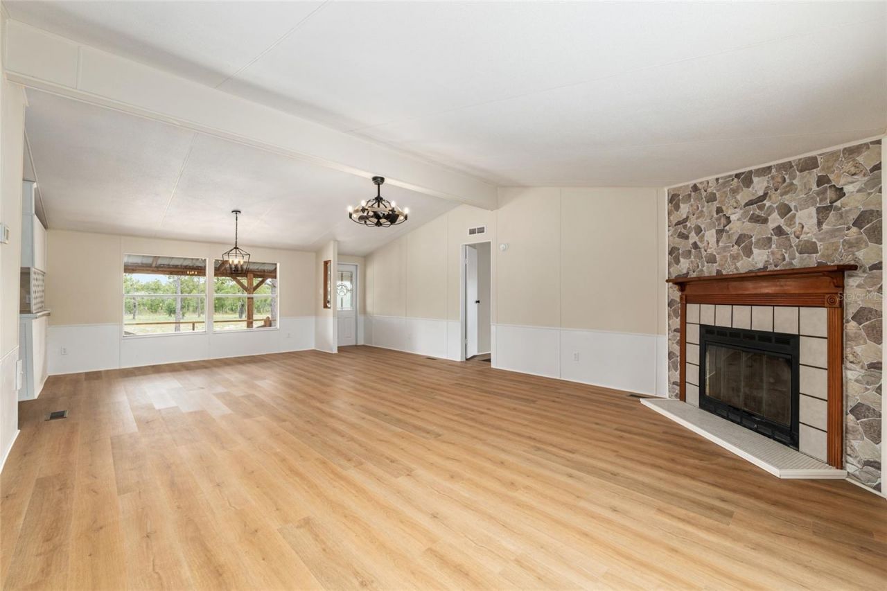9950 SE 136th Terrace , Dunnellon, FL 34431 Photo