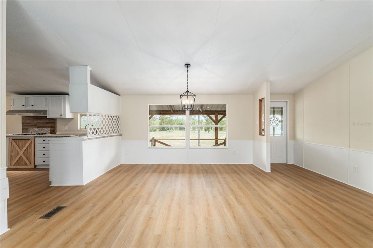 9950 SE 136th Terrace , Dunnellon, FL 34431 Photo