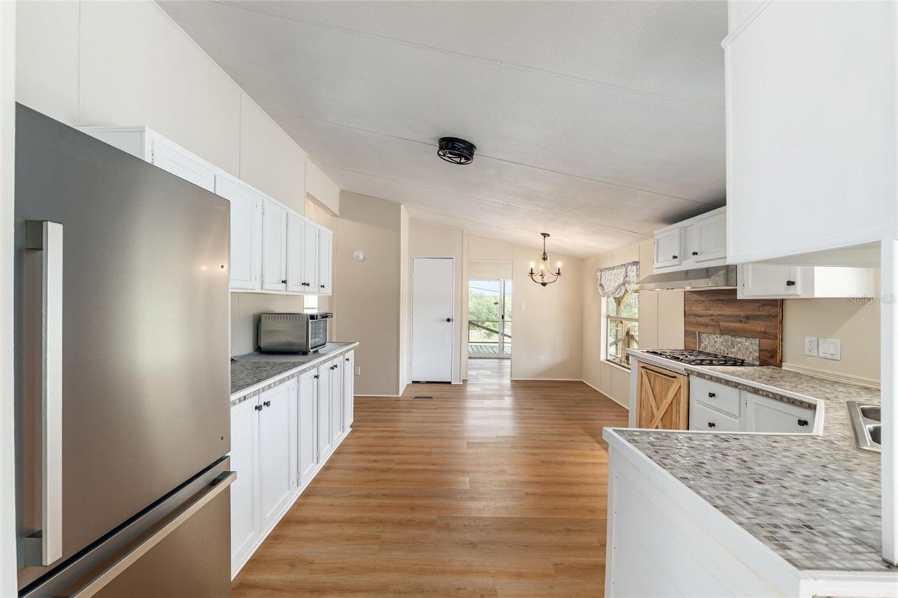 9950 SE 136th Terrace , Dunnellon, FL 34431 Photo