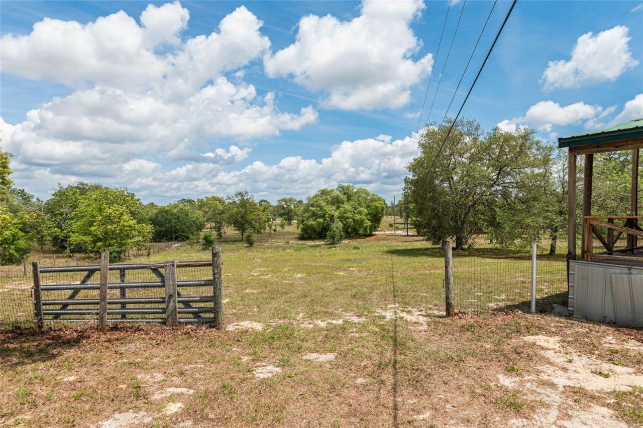 9950 SE 136th Terrace , Dunnellon, FL 34431 Photo