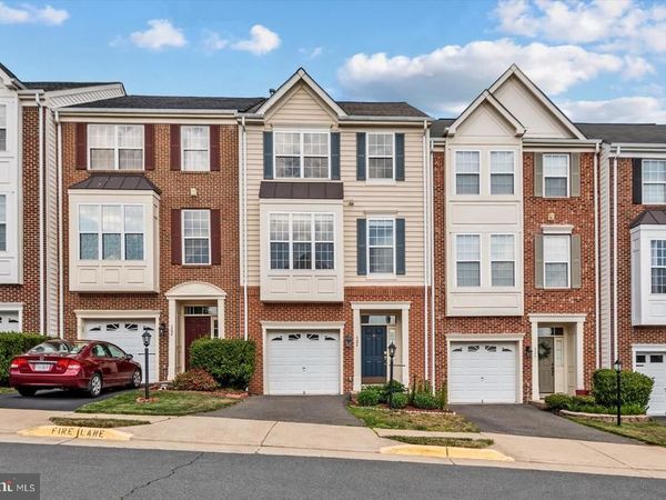 504 LEGRACE TERRACE NE, LEESBURG, VA 20176