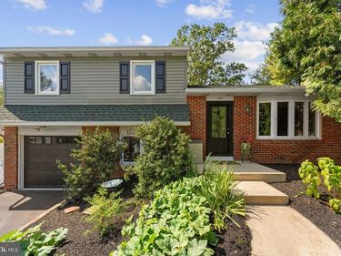 167 MEADOWLAND DRIVE, RED HILL, PA 18076