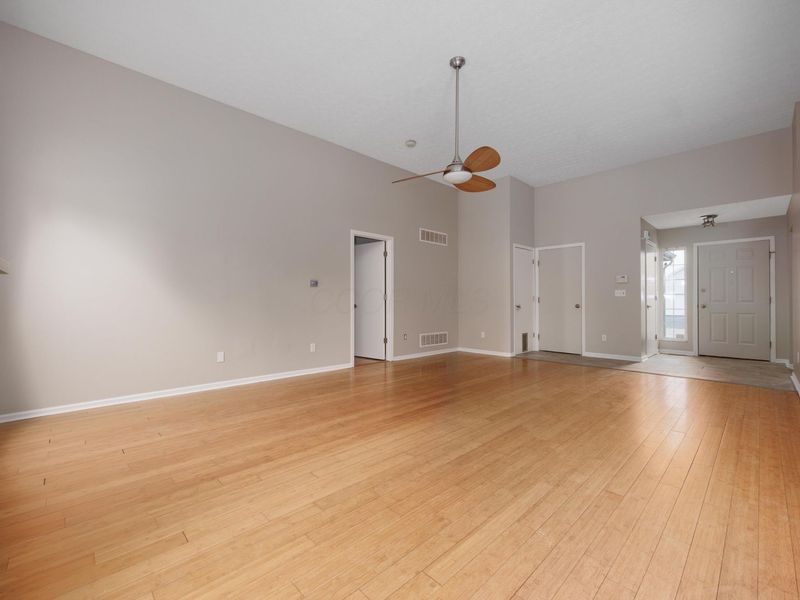 3477 Hail Ridge Drive, Reynoldsburg, OH 43068 Photo 6