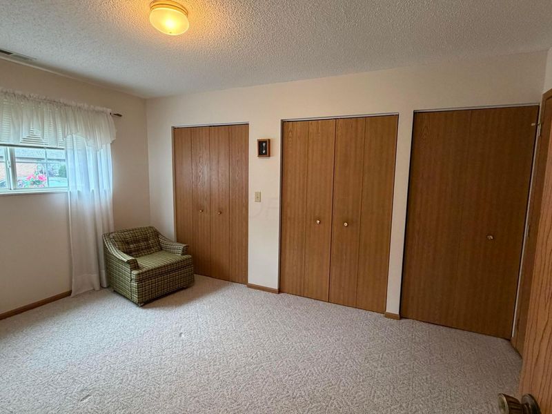 4837 Blendon Park Drive, Columbus, OH 43230 Photo 10
