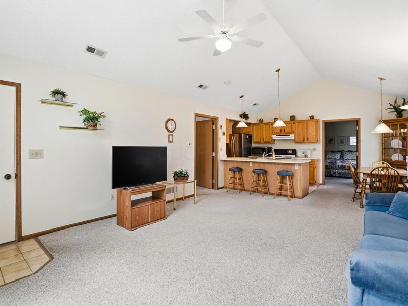 4837 Blendon Park Drive, Columbus, OH 43230 Photo 5