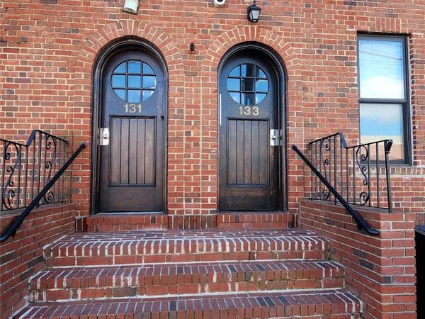 133 Lincoln Avenue , Unit 2E, Mineola, NY 11501