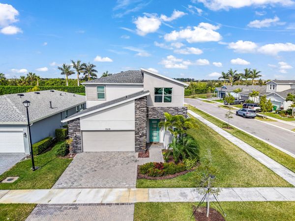 10638 SW Hensley, Port St. Lucie, FL 34987