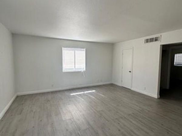 2121 Oceanus Lane , Unit 1, Las Vegas, NV 89115
