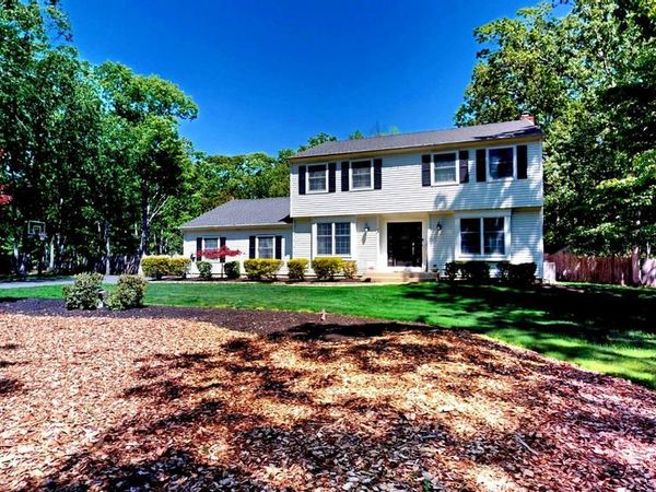 3 COLONIAL , MEDFORD, NJ 08055