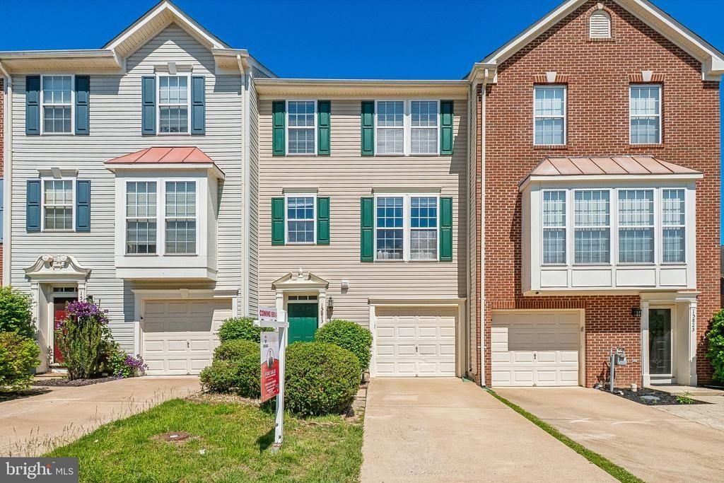 15823 Bobolink Drive, Woodbridge, VA 22191 Main Photo