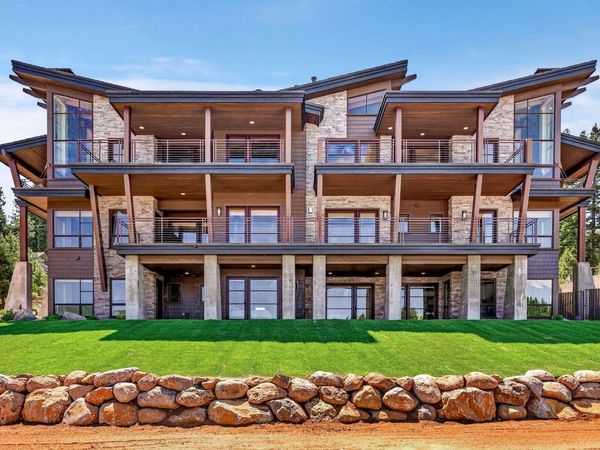 432 Peninsula Drive, Lake Almanor, CA 96137