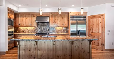 432 Peninsula Drive, Lake Almanor, CA 96137 Photo