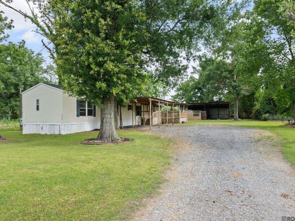 41130 Merritt Evans Rd, Prairieville, LA 70769