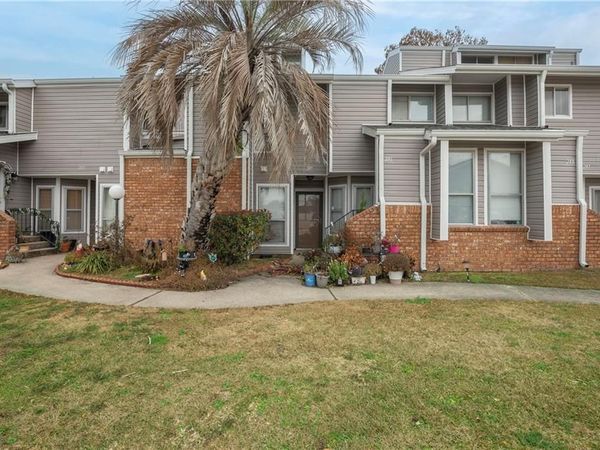 245 AVANT GARDE Circle , Unit 245, Kenner, LA 70065