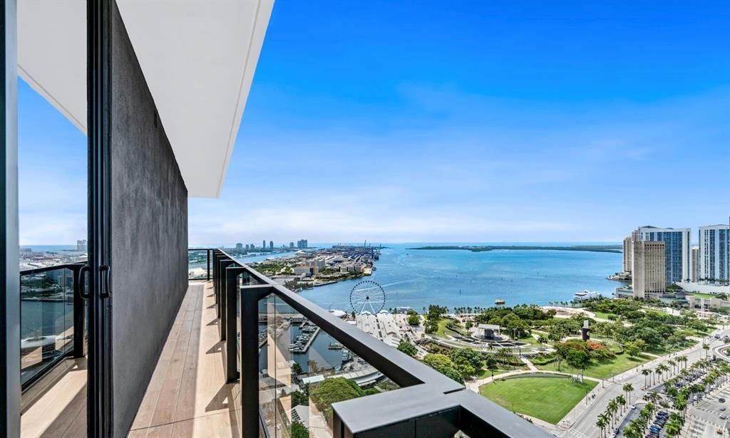 398 NE 5th, Unit 4015, Miami, FL 33132 Photo