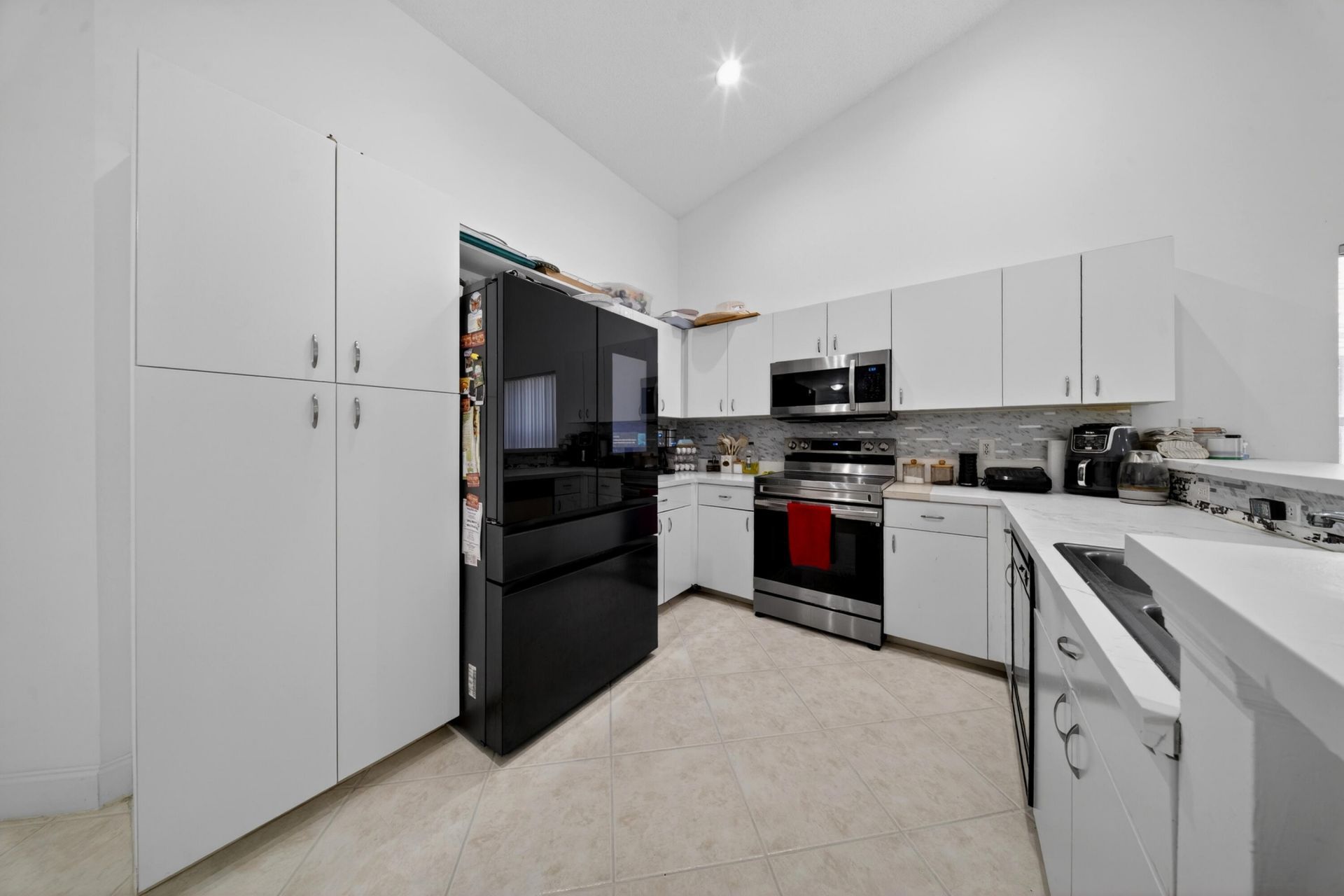 113 Egret, Greenacres, FL 33413 Photo