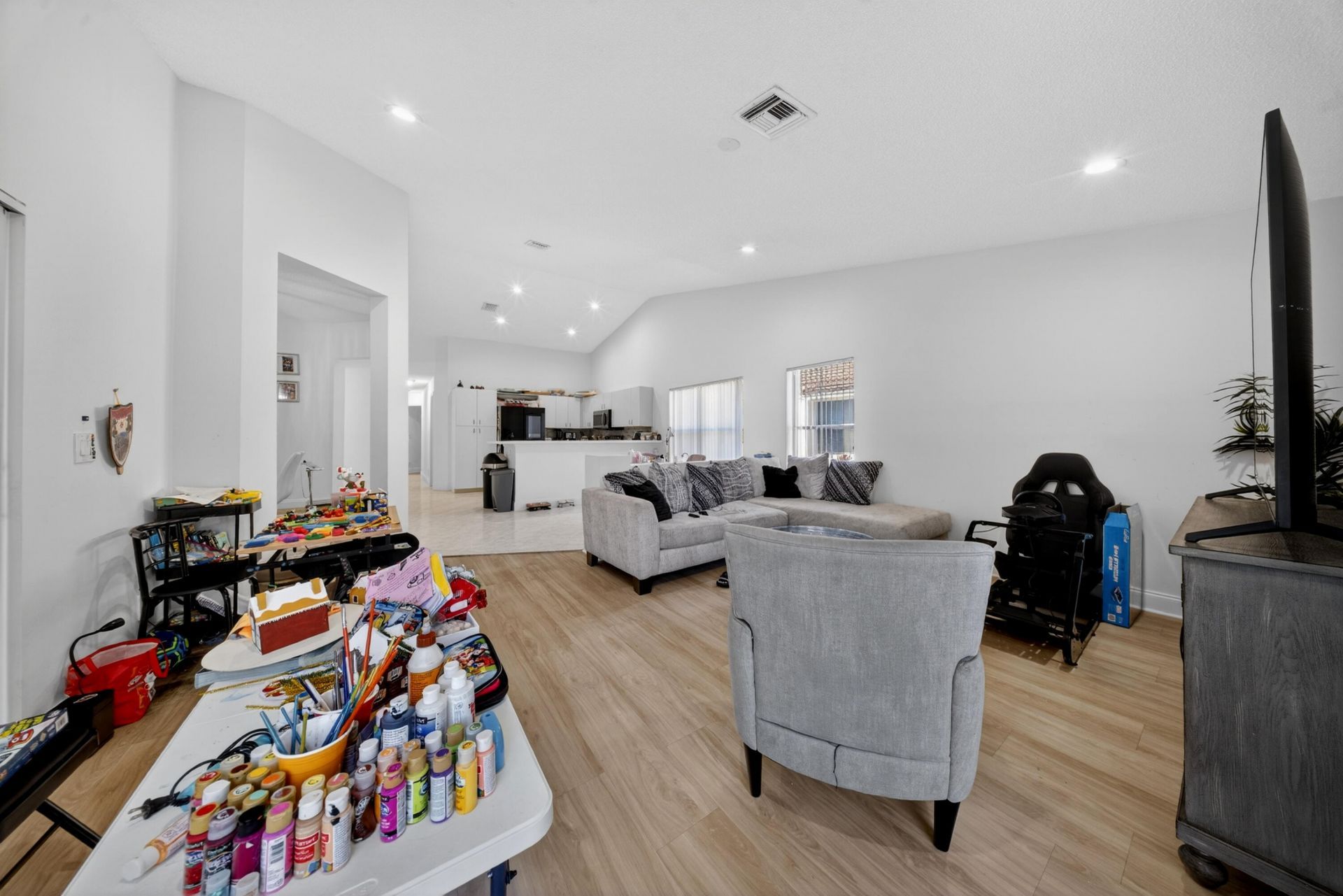 113 Egret, Greenacres, FL 33413 Photo