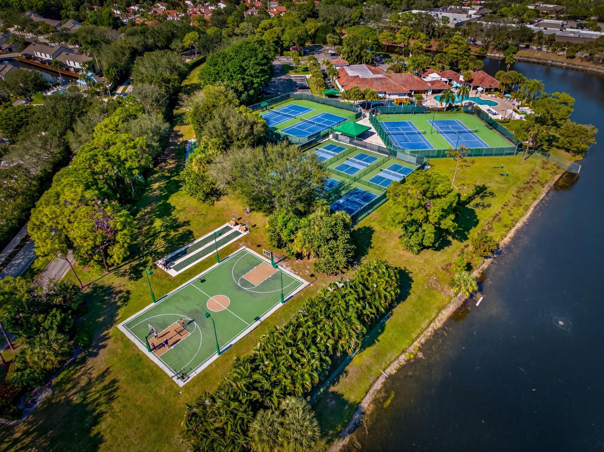 113 Egret, Greenacres, FL 33413 Photo