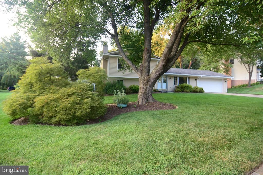 Gamba Court, Vienna, VA 22182 Main Photo