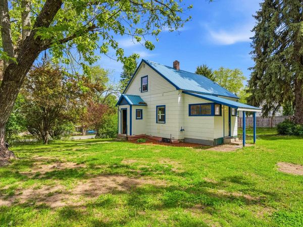 501 Larch St, Newport, WA 99156