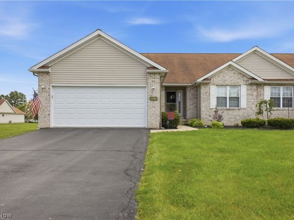 2018 Fox Chase Court , Mineral Ridge, OH 44440
