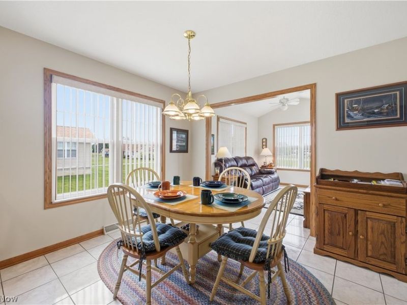 2018 Fox Chase Court, Mineral Ridge, OH 44440 Photo 10