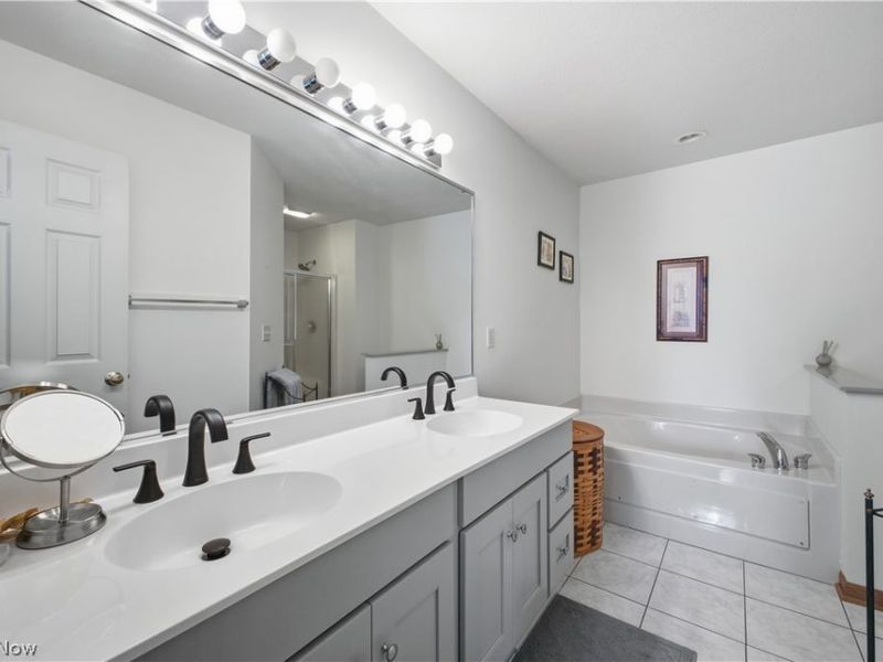 2018 Fox Chase Court, Mineral Ridge, OH 44440 Photo 22