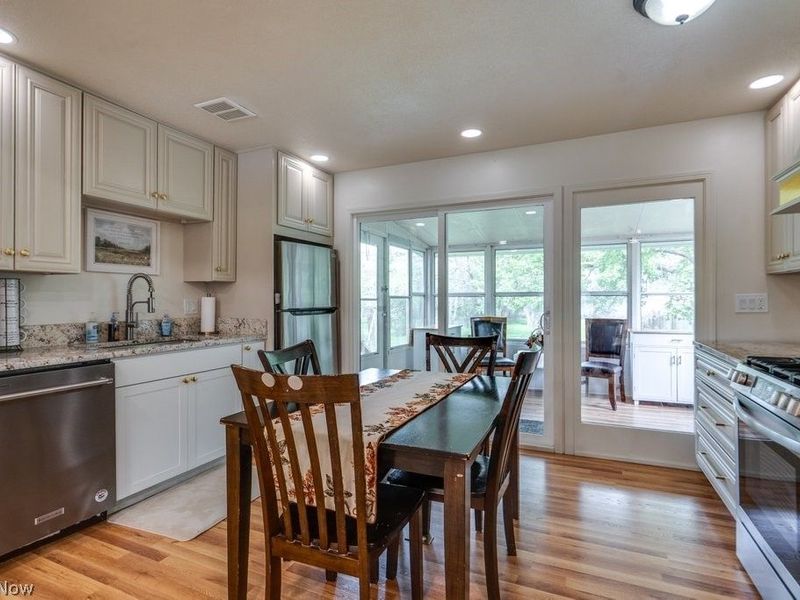371 Washington Circle, Oberlin, OH 44074 Photo 8